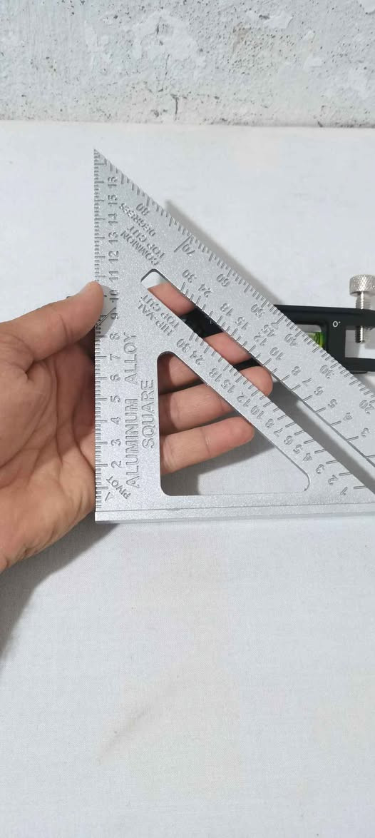 للبيع أدوات حدادة صناعة أمريكية 🇺🇸

مثلث زوايا زائد ميزان مغناطيسي

جدد غير مستعملات

مكاني البصرة القرنة *********** المدائن, بابل
