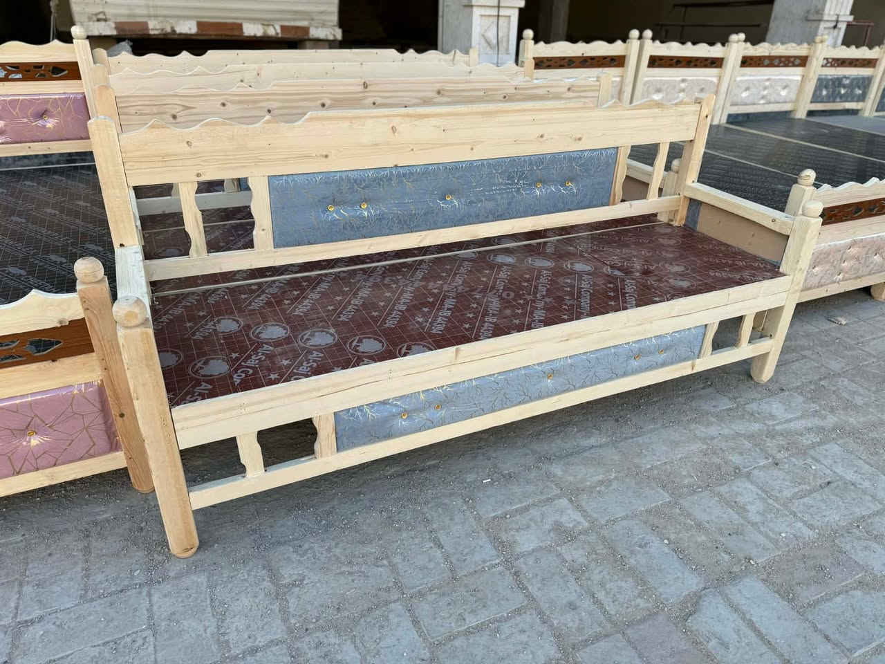 وجبه جديده من الجرابي
ورشة الفرشاة الذهبية لصبغ الموبيليا بأنواعها
بأدارة ..عمر جلود
خشب روسي 💪💪
بلايود اسود 👍👍👍
الأنبار - هيت -الزهور الأولى قرب متنزة الزهور
هاتف ***********
واتساب
