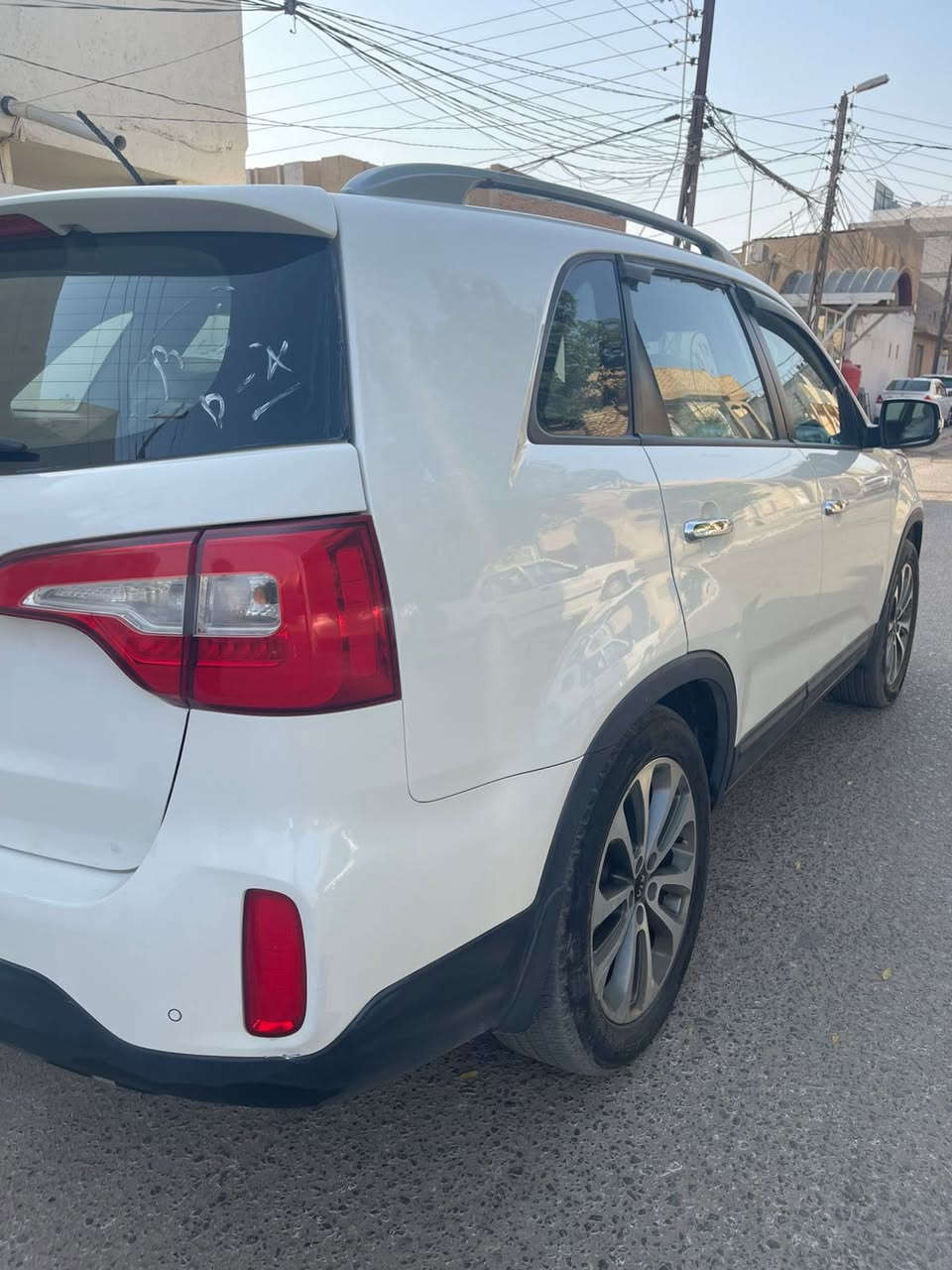 سلام عليكم ورحمة وبركاته
كيا سورنتو مديل ٢٠١٤ شكل ٢٠١٥ 
السعر 160$بيها مجال
فول ١/١ 
لون ابيض مكفوله
سبعة راكب 
فتحة بنوراما 
كير ستة نمر 
الإطارات حجم 19 
حساسات أمامية خلفية 
اشاير يالمري 
كامرة خلفية 
بردات أصلية في الأبواب الخلفية 
إنارة داخلية محيطية حمراء اللون 
كرسي السائق كهربائي 
ثلاث قطع تبريد 
اللون ابيض 
بصمة دخول وبطمة تشغيل 
الرقم شمالي 
الانارة الامامية لد نهاري
الانارة الخلفية ائدي 
السيارة نظيفة جدا
المحرك 4
‏مكانها نجف
رقم ‏*********** / ***********
مع جزيل الشكر
