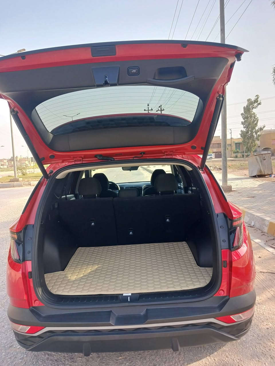 السلام عليكم
توكسان موديل ٢٠٢٣ وارد امريكي حادث بابتين وبيها تكحيل بخشم البنيد.  ايرباك برده صور الحادث بالمنشور . ماشيه ٣٦  الف 

مرقم بابل بأسمي.  مواصفات. تحديد مسار . مثبت سرعه.  ردار أمامي وخلفي . جنطه كهرباء .تشغيل عن بعد . تبريد قطعتين. سايد بريك كهرباء. اوتو هولد . اوتو ستوب. نزول منحدرات. تدفئه بالكشنات. كشن السائق كهرباء. تحكمات ستيرن. مكان السياره بابل المركز 

السعر 185$ وبيها مجال 

***********
