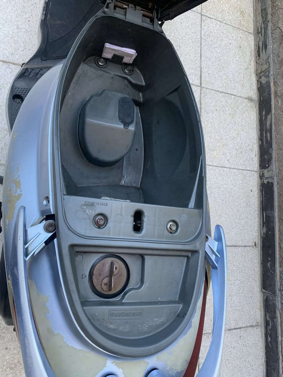 سلام عليكم بريز نظيفه كلش برغي ممفتوح بيها كله مختمه نكره سلف بكل وكت شلعه ومعدل كهربائيات كله شغاله دراجه جديده ب٦٠٠ وبيها مجال مكاني البياع ***********
