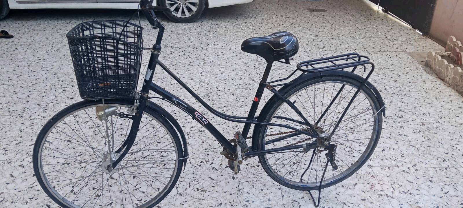 أغراض منزلية للبيع ميكرويف وصوبات وبراد ماء ودراجة هوائية وفلتر تنقية المياه 