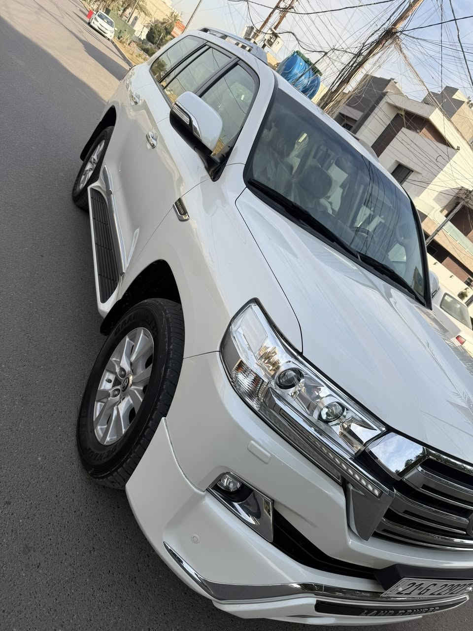 للبيع لاندكروز 2017ابريم اصل ام DVD
مكفوله من الصبغ والتبديل 
ماشيه 125
مكينه 4000. V6
رقم شمالي الجديد تحويل مباشر 
السعر 465$
للاستفسار ***********
