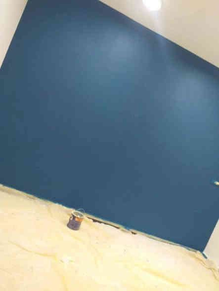 صباغ شغل درجه اولى واسعار مناسبه صبغ داخلي وخارجي وعمل الفوم التركي واجهات الاتصال على الرقم *********** ابو امير
