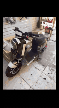 دراجه شحن البيع سعر 450وبيه مجال 07776103383