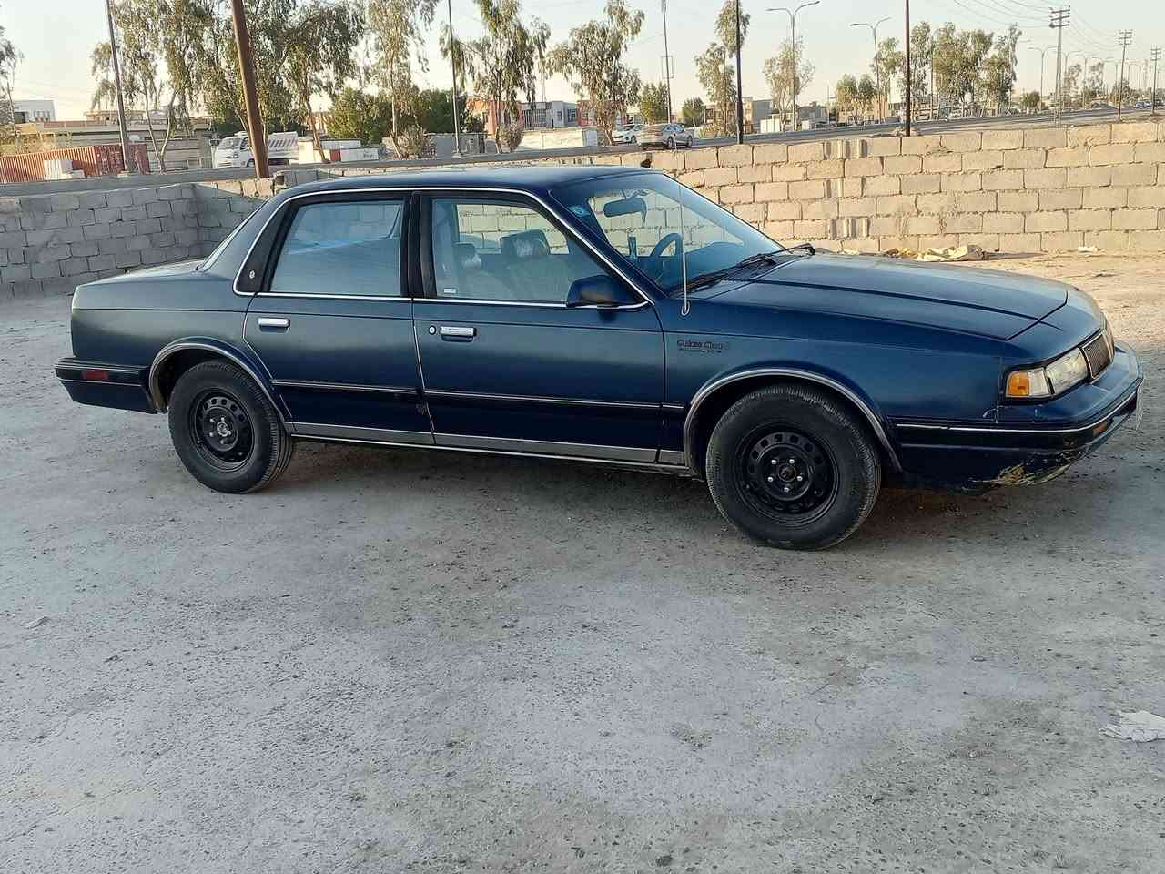 للبيع اولدز 90سياره مكفوله من الصبغ والضربه وحته البارد مكينه كير خير من الله ترايك وين ميعجبك شرط التحويل صدر جديد دواخل جديده كهربائيات كلهه شغاله السعر 45وبيهه مجال عنواني محموديه اللطيفيه***********
