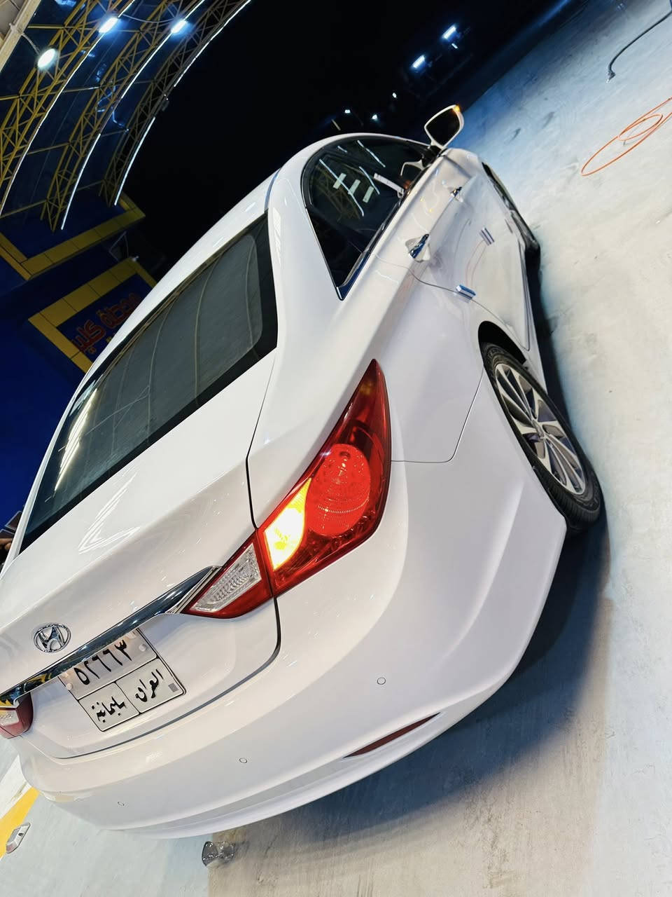 للبيع سوناتا 2013 شكل 2014
سياره حيل جديده مصروف عليها هواي معتني بيهه من صدر وتخم تاير كير محرك ممفتوح 
مكفوله من الصبغ والفتح حته الدعاميات
بيها مكانيين BDR بكد اقل شبر فقط
كرسي سايق كهرباء
قطعتين تبريد
مري شفط 
شفتات سرعه
مواصفات عاديه سياره مال شركه العامه
السعر 145 وبيها مجال مكاني تكريت
***********
