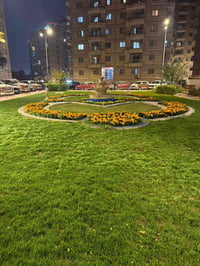 شقةللايجار في مجمع الايادي السكني (قرب معمل بسكولاته )مساحه ١٩٣ عماره ...