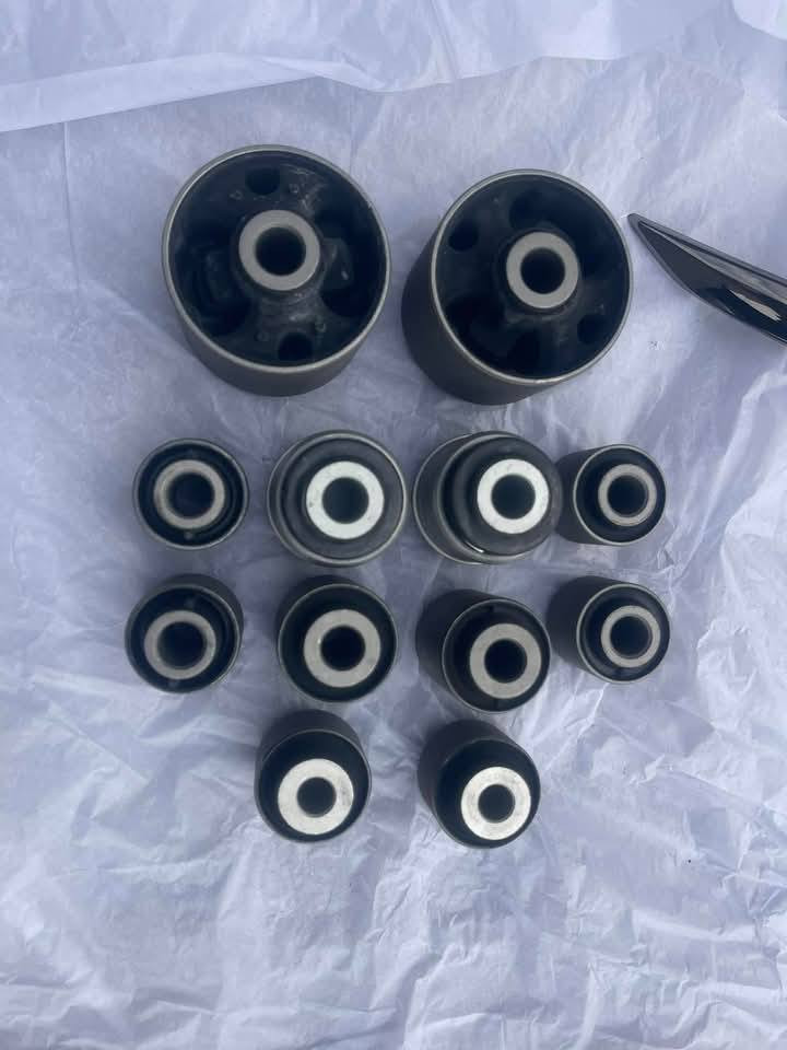 💥عرض لمدة اسبوع💥
صدر امامي ماليبو ٢٢٠ الف مع التوصيل يتضمن 
زوج دبلات 
زوج طبلات
زوج شمعات امامي
زوج روس رواط
وصدر خلفي ماليبو ١٧ -٢٤ ١٨٠ الف مع التوصيل يتضمن 
زوج دبل خلفي
زوج شمعات خلفي
تخم بوش ١٢ بوشة
العنوان اربيل واكو توصيل كل المحافظات 
للتواصل على بريد الصفحة او واتس اب على الرقم 
***********
