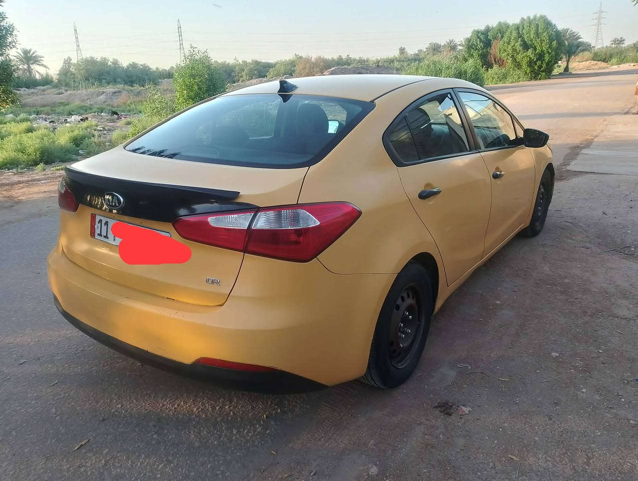 السلام عليكم
كيا  فورتي٢٠١٦

وارد امريكي ضربتها جاملغ وبنيد بدون دواخل

كير و مكينة مكينه دوش المرغوبة مكفولات تبريد منظومه جديدة 

السعر ١٠٥وبيها مجال شي قليل مكاني بغداد 

للاستفسار اكثر ‏‪***********‬‏
