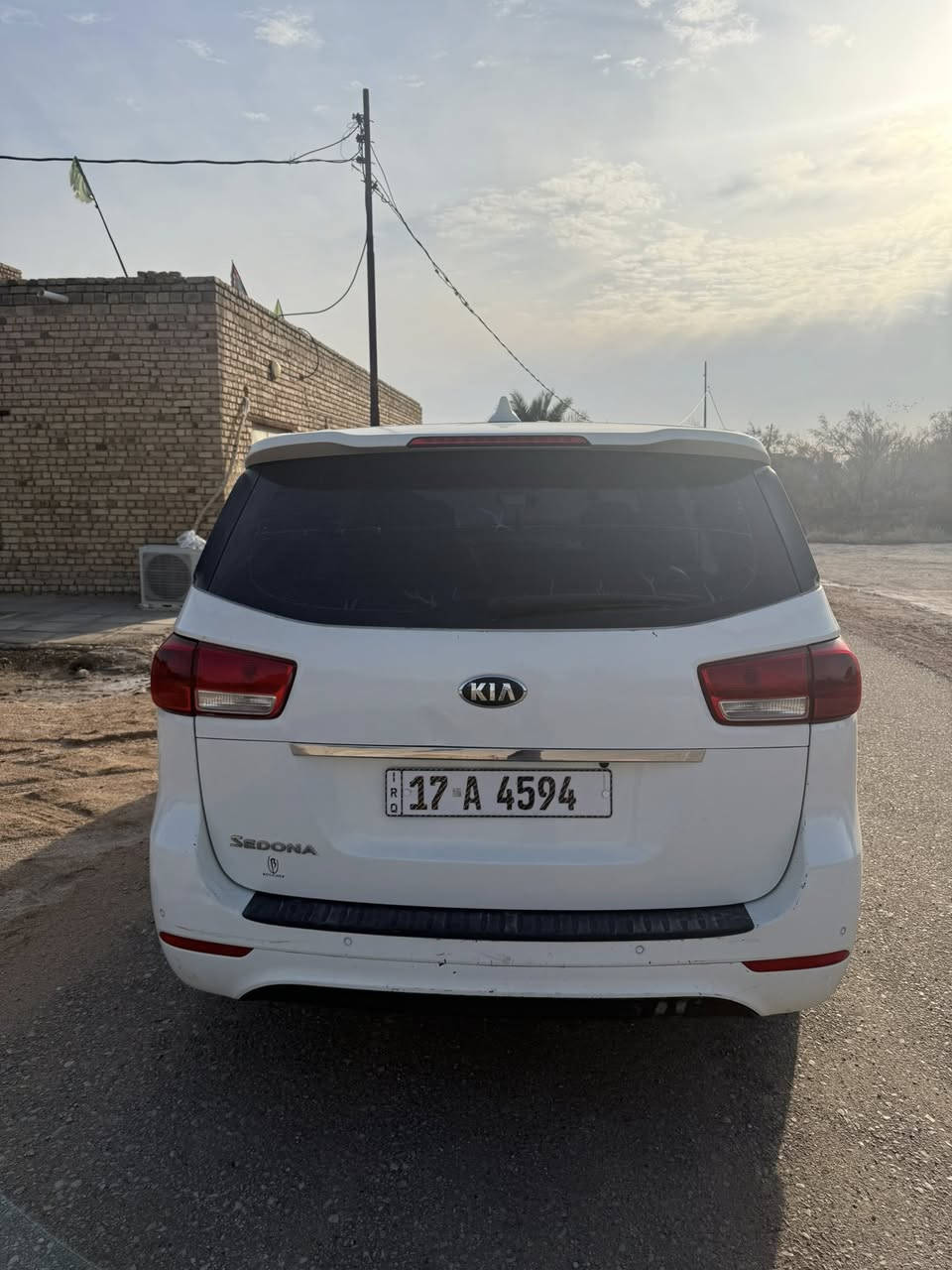 كيا سيدونا موديل 2015 رقم مثنى
شاشه وحساسات خلفيه 
ماشيه 185
ضربه خفيفه ما عابره 
كير مكينه مكفولات لا تنقيص ولا تبخير 
للأستفسار اكثر اتصل 
***********
المكان السماوه
