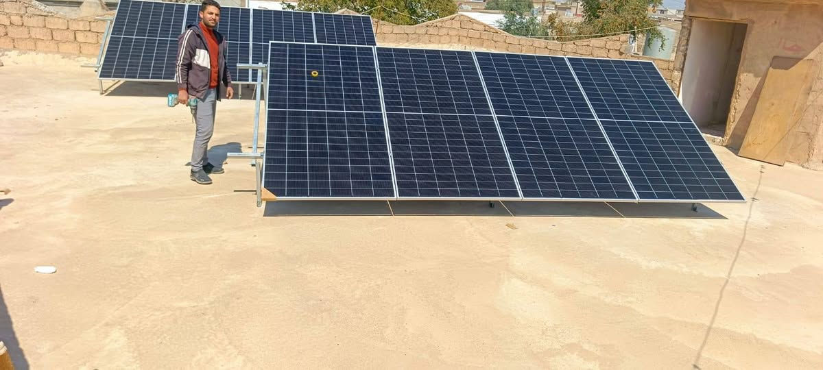 شركة الشروق للطاقة الشمسية النظيفة
👈👈👈👈في كل مكان وفي كل دار 👉👉👉👉

 👍🏻شعارنا الدقه والإتقان والاخلاص بالعمل 👉

تم بحمد الله وتوفيقه تنصيب منظومتان  طاقه شمسيه 
في محافظة صلاح الدين قضاء الشرقاط الساحل الأيمن 

للأخ ابو ايمن
 /الأربعاء /18 /  3 / 2026

 قدرة المنظومة الواحده 
👍  15 أمبير ليلي و 16 أمبير نهاري 🔅 💫💥

مكونات المنظومات
بطاريه 15.5 كيلوواط عدد 1 
انفيرتر 8 كليوواط عدد 1 
الواح عدد 8

عاشت ايديكم الكادر المميز
بقيادة الأستاذ ناظم الصحن 
و  الأستاذ عياد الجبوري 

مواد اصليه من ارقى الشركات العالمية 
ضمان حقيقي مع وصل مختوم باسم شركتنا 
صيانة  كادر متخصص في صيانة المظومات بشكل دوري وفي اي وقت  

شركة الشروق للطاقة الشمسية النظيفة مستعدون لشد وتنصيب الطاقة الشمسية خارج وداخل المحافظة وبسعر مناسب جدا 
متوفر منظومات طاقه شمسيه ونقد اقساط عن طريق ماستر كارد او كي كارد الرافدين حصراً 
موبايل 
 استاذ سعيد *********** 
استاذ ناظم *********** 
استاذ عياد ***********
