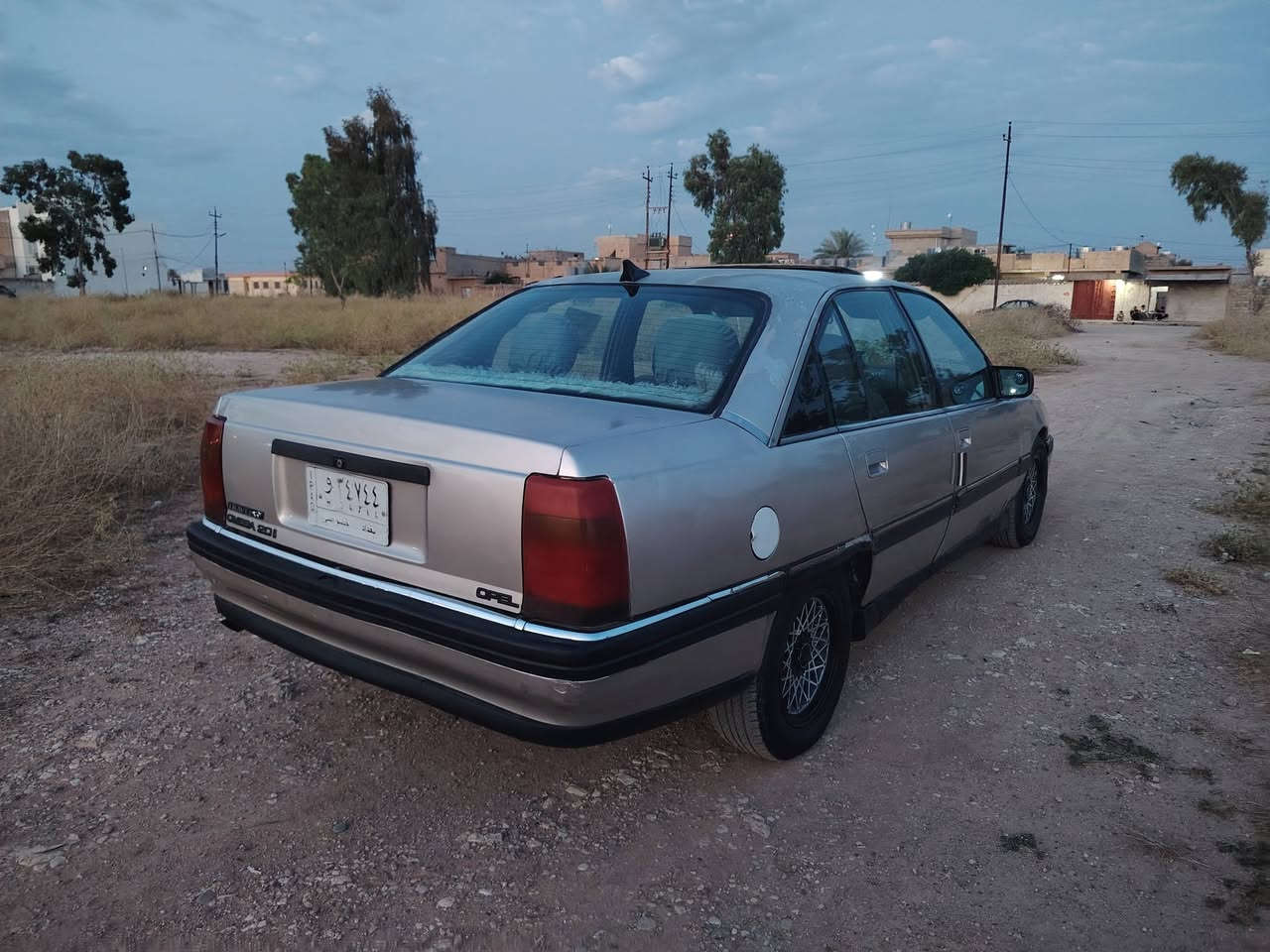 للبيع اوميكا حجم 20 موديل 92 فول رقم بغداد سنوية عضم شرط وكاله و شرط تحويل بسمي سعر 35 بيها مجال *********** وتساب
