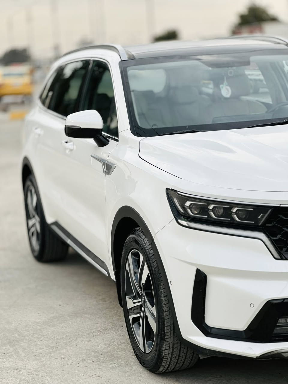 سورنتو ٢٠٢١ بغداد بسمي خليجي
محرك ٦ سلندر ٣ قطع تبريد ٧ راكب كشن جلد كهربائي داخل ابيض بنوراما صندوك كهرباء حساس خلفي امامي ماشيه ٦٨ جاهزه بدون نقص مكفوله من الضربه والصبغ بيه بارد محرك كير مكفول مكان السياره بغداد للاستفسار اتصال السعر ٢٤٨

***********
