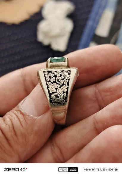 زمرد مشروط الاصاله صياغه جميله قياس 22 سعر 60 مكاني مدينة الصدر  ***********
