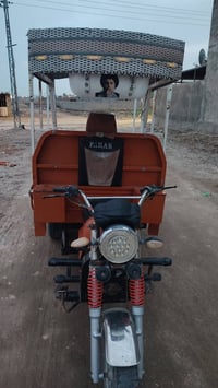 ستوته فرس 21 • رقم ابيض • محرك مفتوح