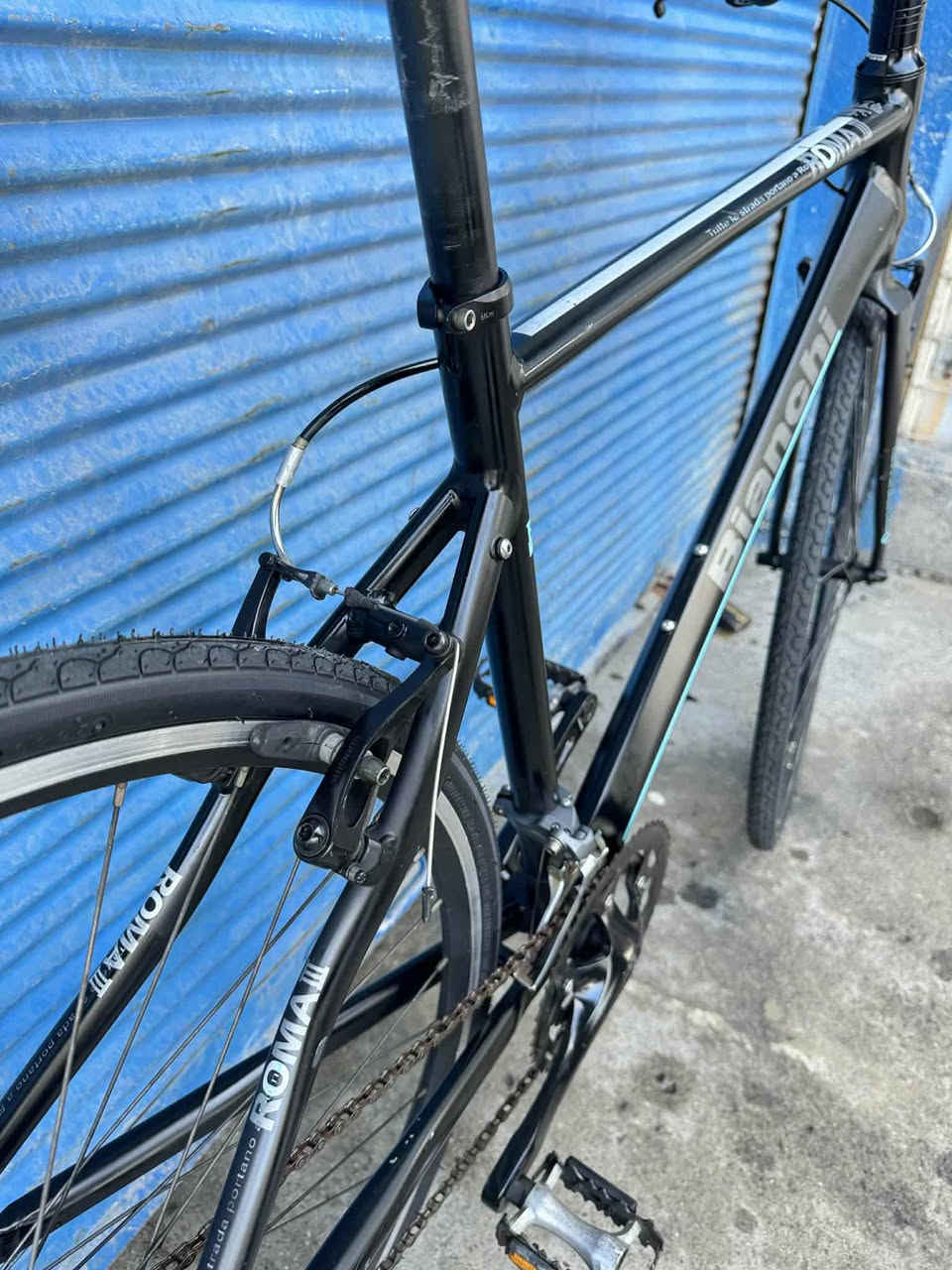 مكلف بالنشر
السلام عليكم متاح دراجة بيانكي ايطالي 
قياس M 
سستم كلارس 8*2 حديث 
كامل مكمل بدون اي نقص
 نضافة فوول  مثل ما موضح بالصور 

*********** 
بقية التفاصيل مراسلة الرقم على الواتساب او اتصال
