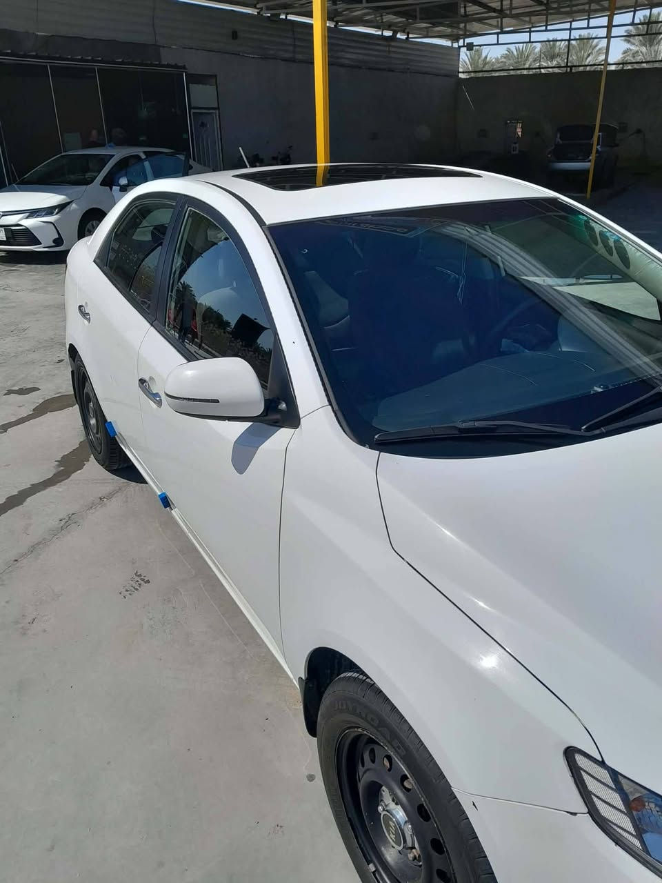 (السلام عليكم )
سيراتو للبيع
 موديل 13 خليجيه فول مواصفات 
 عده البصمه مكفوله كفاله عامه
 رقم شمالي
 السعر 117وبيهه مجال
 المكان بابل الاسكندريه 
للاستفسار الاتصال علا الرقم
‏‪***********‬‏
