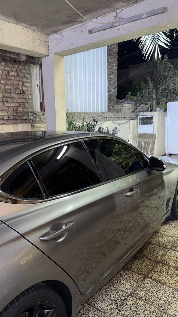 السلام عليكم انضف جنسزز 2023للبيع المواصفات السياره برستيج يعني تجي فول مواصفات ماشيه 30 الف ميل بيه كتاب تضليل لمده سنه ويه السياره مكانه بغداد *********** 
زز 1- بانوراما 3 طقات
2- كشنات كهرباء السائق والراكب
3- رادار أمامي جانبي خلفي ٢٦٠ درجه
4- شفتات بالستيرن
5- بريك تلقائي + تحذيرات صوتيه
6- تدفئة مرايا جانبية
7- كشنات أمامية تدفئة تبريد
8- بصمه و 4 ابواب بصمه
9- دبل جام بلادي
10- حساسات خلفية + أمامية
12- مري جانبية قلاب عند الرجوع للخلف + نقاط عمياء
13- هاند بريك بصمه + اوتو هولد
14- خاصية الصعود المريح للكشن + خزن ميموري للكشن
15- نظام صوت ليكسيكون 17 سماعة
16- علامة جينيسيس ضوئية عند الاقتراب
17- أنظمة قيادة نورمل وايكو وسبورت و سبورت بلس
18- ستيرن كهرباء
19- كير 8 نمر
مكينة 4سلندر 2000توربو 
ملاحظة السياره احلى من الصور
السعر 245 بغداد, العراق
