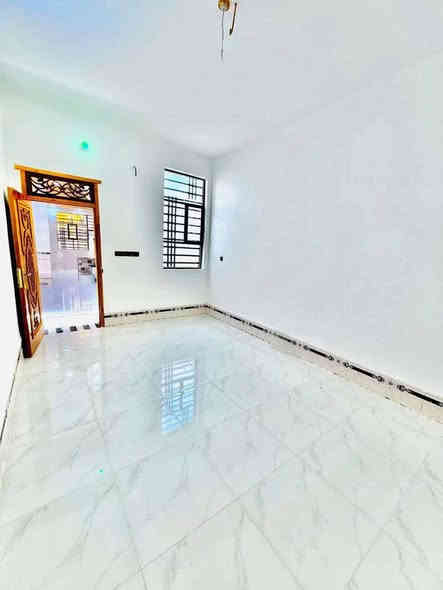 يا الله بيت مطلوب المصرف العقاري 150متر النجف النداء مجمع بيتي ٢ قريب عله شارع المجمعات شارع البيت ١٥ يتكون من صاله مفتوحة عله الاستقبال مطبخ غرفه عدد ثنين صحيات داخليه وخارجية طابوك جمهوري صب كونكريت شغل جناي
 تطلوعه 55وبي مجال معه تبديل الكفيل
مطلوب المصرف 100مليون 
تسديد 375الشهر 
 الاستفسار ***********واتساب
