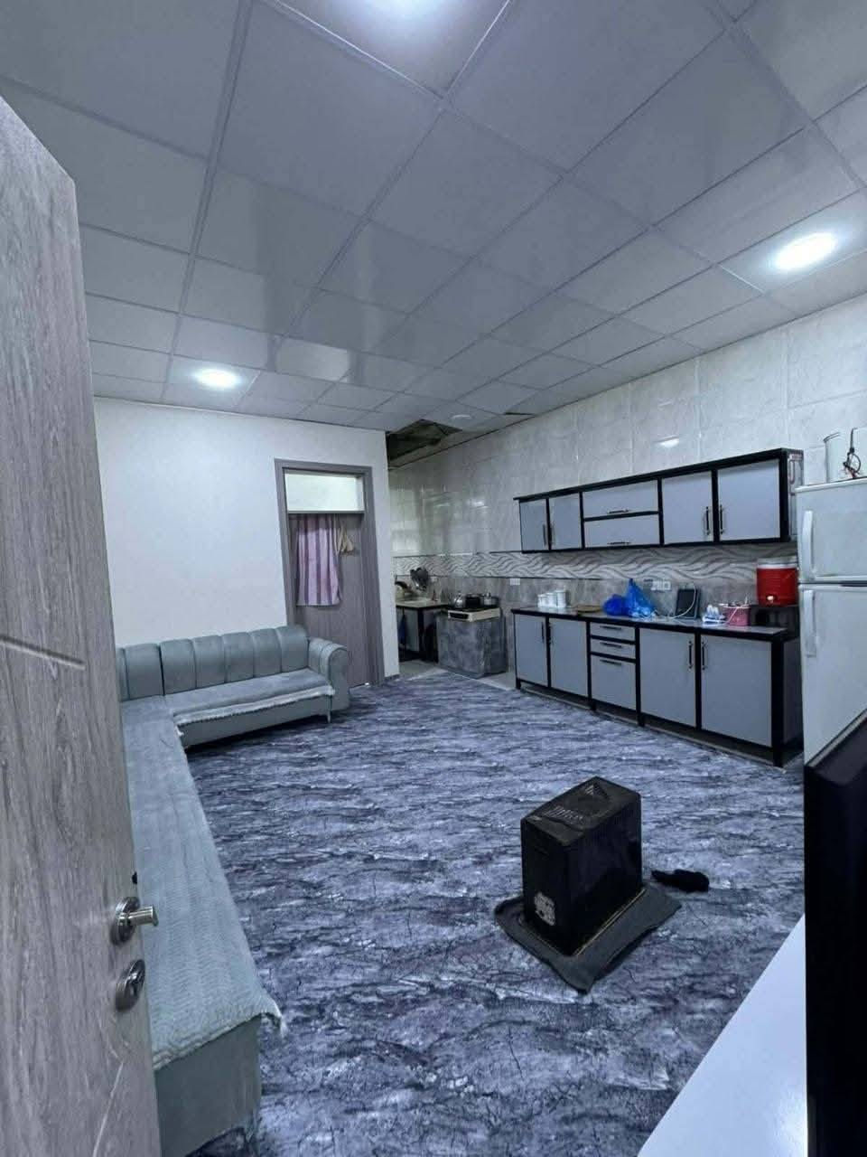 🏡 دار بلدية للبيع
🔹 المساحة: 110 متر طول
🔸تفاصيل الدار (حوش_استقبال_هول+مطبخ_ غرفة نوم)
🔸 المواصفات:
سقف ثانوي سيراميك خدمات كاملة 
موقع هادئ ومناسب للسكن قريب على المدارس
📍 الموقع: 16 آب، مقابيل مجمع لؤلؤة 
السعر 32وبيه مجال للاستفسار اكثر مراسله الصفحة او واتساب ***********
#دار_للبيع #عقارات_العراق  #فرصة_ذهبية #استثمار_عقاري #بيت_للبيع #عقارات #بيع_وشراء #العراق #فرص

