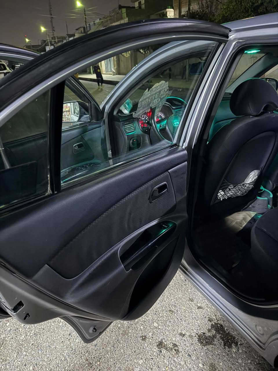 السلام عليكم 
كيا ريو2012 اربيل للبيع 
حجم المحرك 14


**إذا كنت صاحب هذا الإعلان وتريد حذفه لأي سبب، رجاءا أرسل رسالة إلى الدعم الفني**