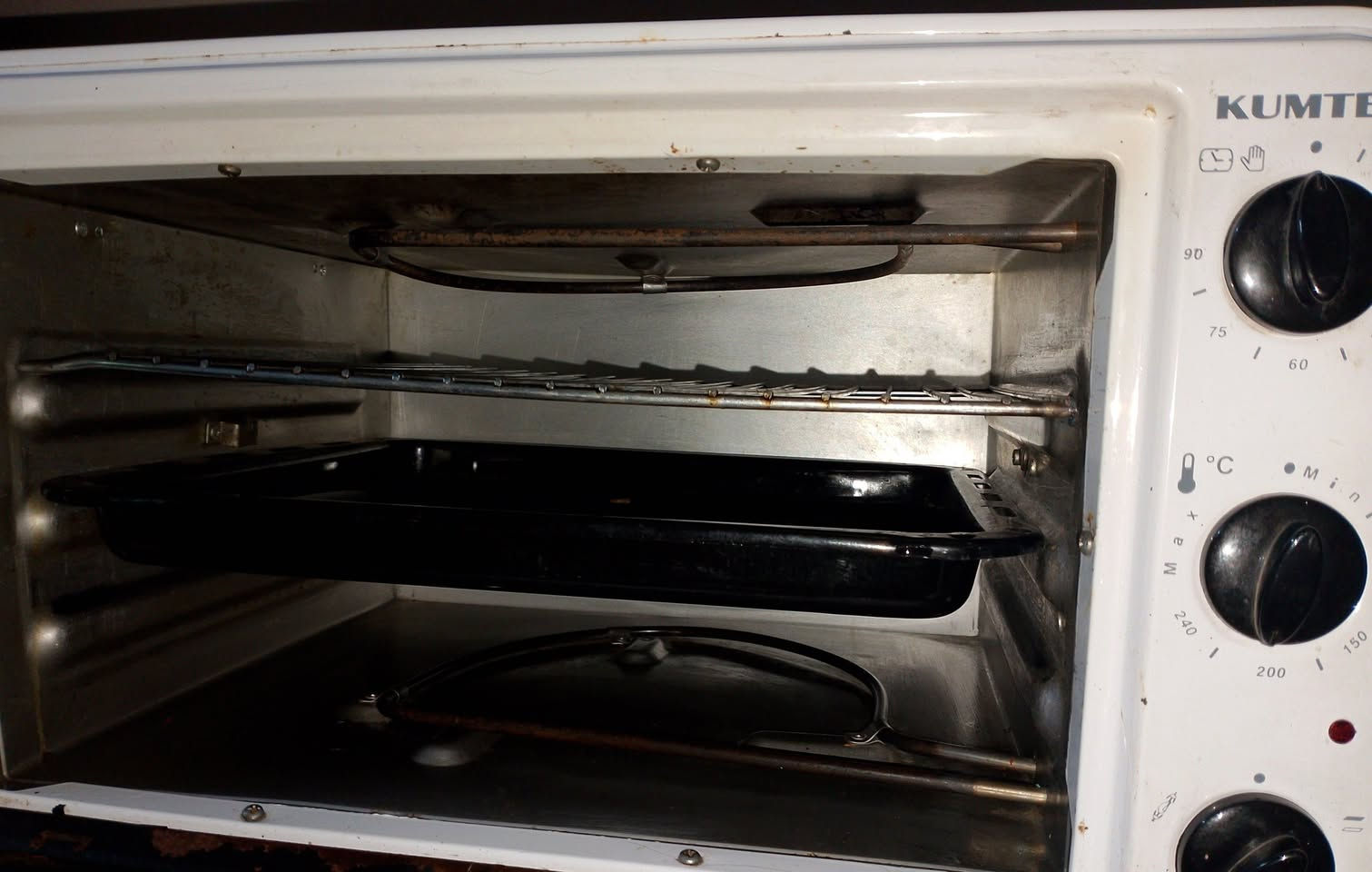 اوفن للبيع نضيف اخو الجديد السعر 30الف وبي مجال شغال بس عطل بسيط بل باب


**إذا كنت صاحب هذا الإعلان وتريد حذفه لأي سبب، رجاءا أرسل رسالة إلى الدعم الفني**