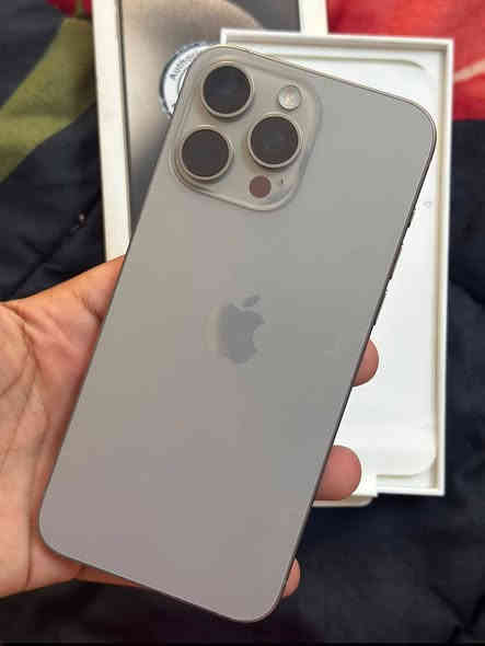 اسلام عليكم ايفون 15برو ماكس ذاكره 256 بطاريه 96 كامل ملحقات نضافه 100/100 جهاز اخو جديد  السعر 1125 وبي مجال شي بسيط مكاني بغداد شعب صيطره قديمه ***********
