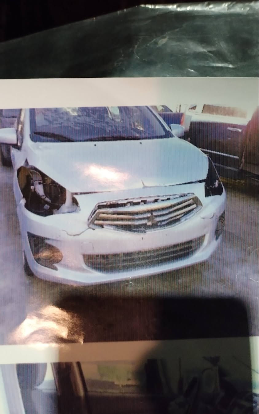 للبيع ميتسوبيشي ميراج موديل 2017 رقم سليمانية سنويه ورقم كله جديد شرط التحويل او وكالة  ماشيه 74 مواصفات شاشه كاميرا تحكم ستيرن مثبت سرعه صور الحادث موجود بالمنشور حادثه بسيط كلش ماكو اي ضرر داخلي كير ومحرك وتبريد وتدفئه كله بشرط على الشركه 
مكان السيارة كركوك
السعر 78 
رقم مبايل ***********
