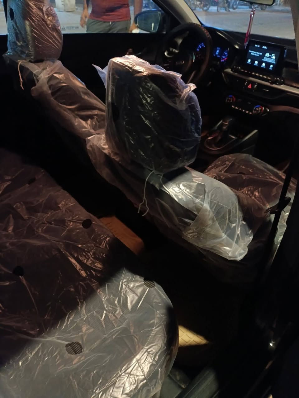 سلام عليكم كيا فورتي موديل 2019 
رقم بغداد دولي سياره جاهزه مكينه كير 
حداديه تخم تاير تبريد بيها ٥ قطع صبغ 
حادث امريكا مكان سياره بابل المسيب سعرها 
١١٧ وبيها مجال حك جيتك 
وصور حادث موجوده داخل المنشور
***********
