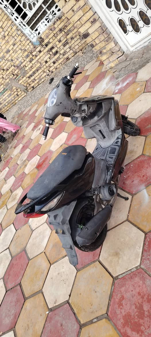 السلام عليكم عندي ماكس مضلع نازل حديث  اي نقص ما بيها تجي تشوف بعينك كهربائيات كلها شغالهه دراجه بلاديه ما مفتوحه بلاديه برغي ما مفتوح بيها كلها بلاديه ختم واحد ويا مكينه دراجه خير من الله شلعه معدل  تشك الكاع             تجي وتشوف بعينك كلها بلاديه اشاير شغالات كلج مال سرعه شغال كلج مال بنزين شغال سعر700وبيه مجال ***********
