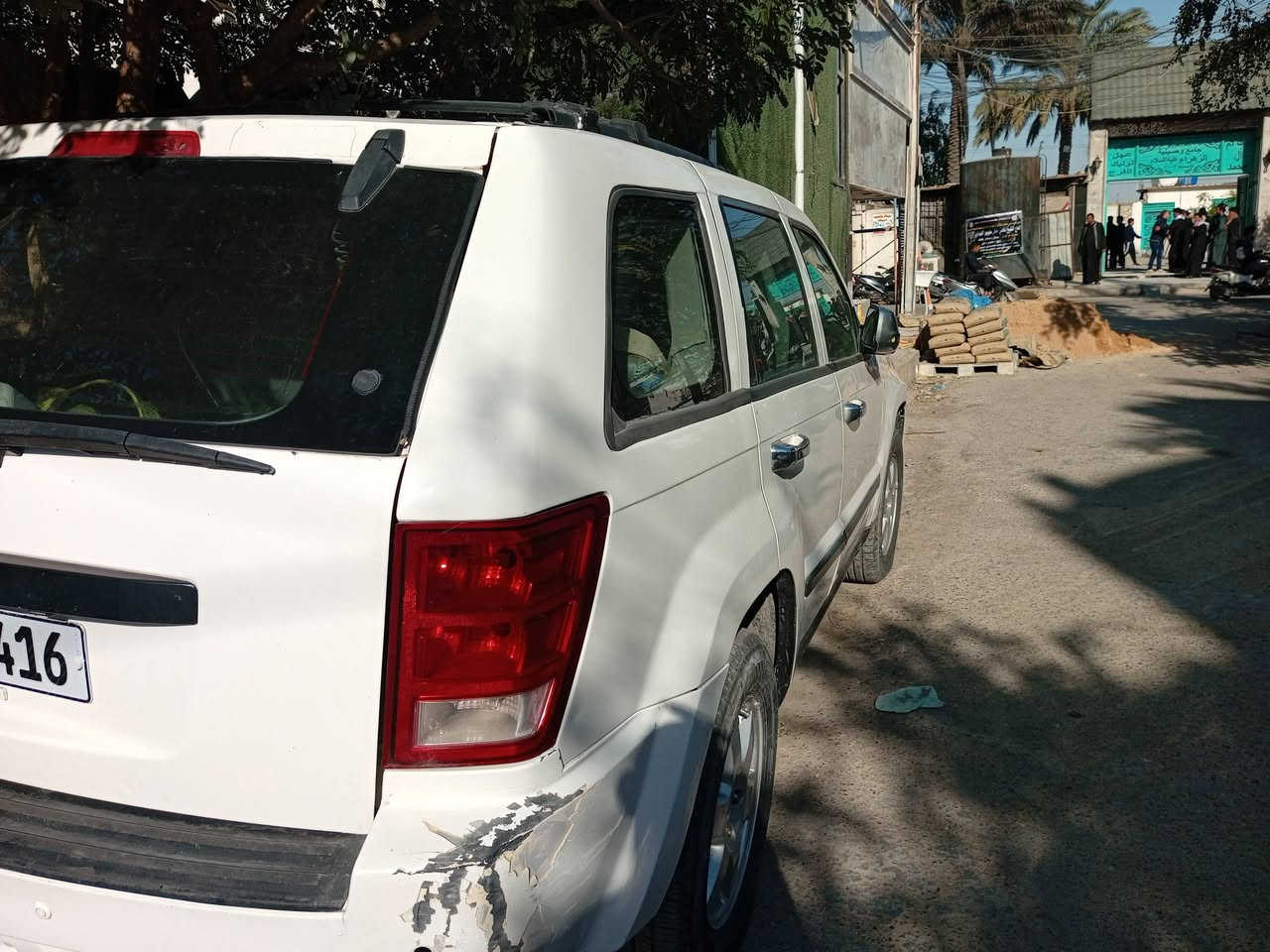 جيب شيروكي لاريدو 2008 بغداد بأسمي سنويه لغاية 2031 هزه جديده صار عشرة ايام السياره مصبوغه عام فيه ظربه بالتكمه الخلفيه وشويه من القماره شواصي لغود مكفولات وظربه جاملغ عكس السايق بدون دواخل تبريد شغال محرك بيه لاستيك ولف السعر 70 بيه مجال كلش بسيط للتواصل الاتصال ***********.  ***********
