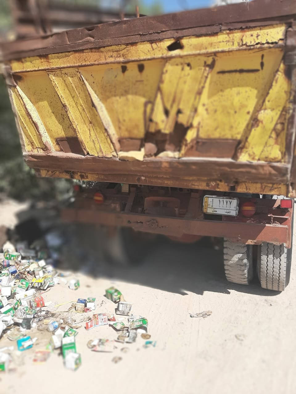 السلام عليكم
مكلف بالنشر
للبــــــــــــيع
البي موديل 76  مجموعه جي اف مكينه استندر مشروطه25   گير 160 باسمه رقم صاحب السياره
***********
