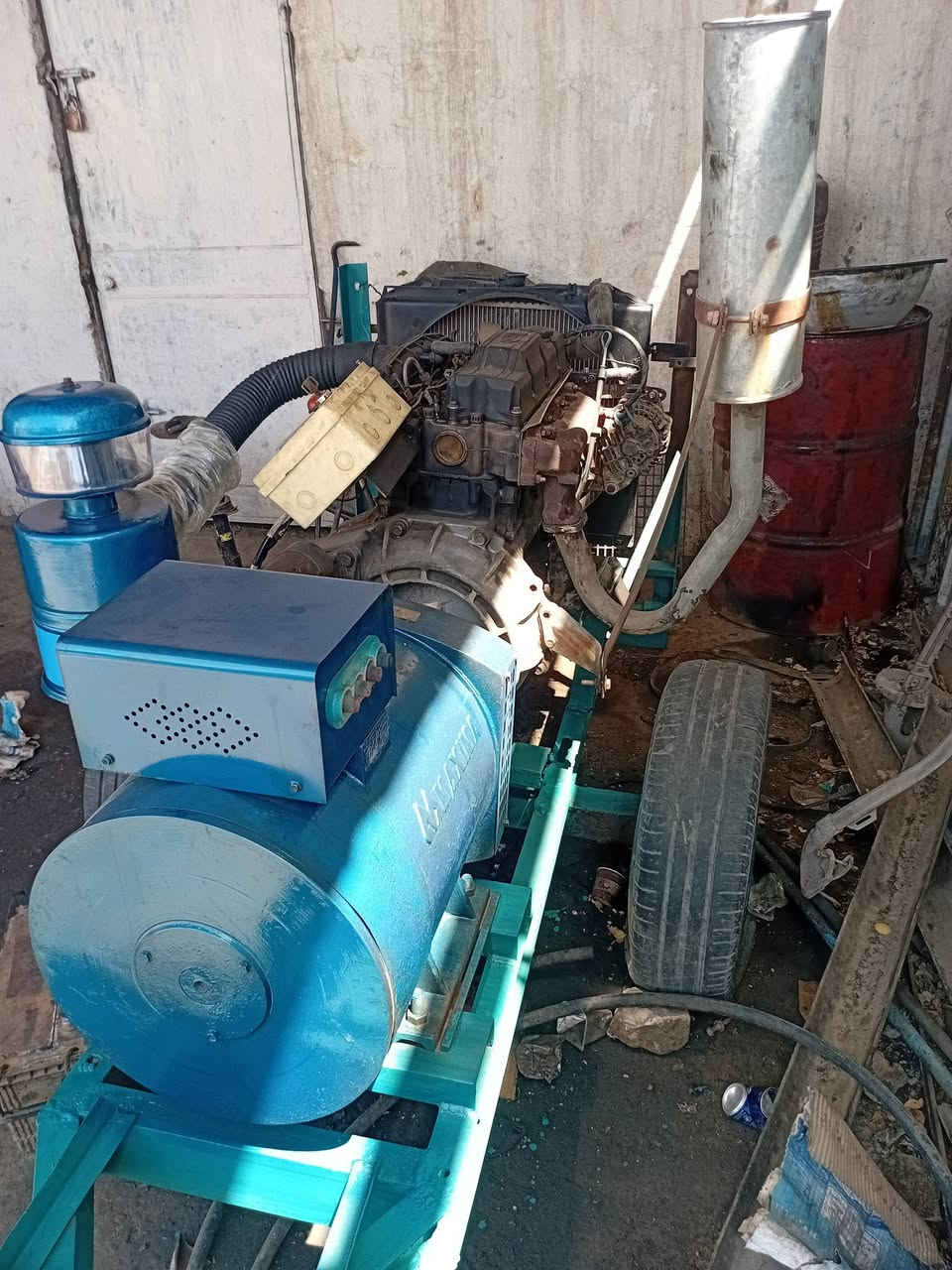 للبيع مولدة كيا 2701 كلش نظيفة جاهزة لاصرف ولاتبخير راس التوليد 30 كي في ثري فيز 120  امبير السعر 14 ورقة العنوان بغداد للاستفسار الاتصال على الرقم ***********
