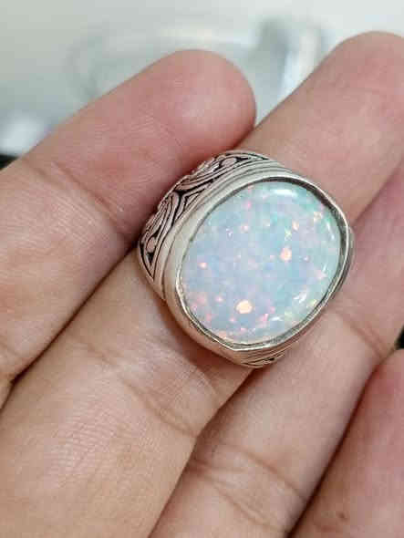 ابيع شلع مابيع مفرد العدد 31محبس مع سوار شلعه وحده سعر القطعة 25قفل قفل 31قطعة بغداد  مدينة الصدر ***********
