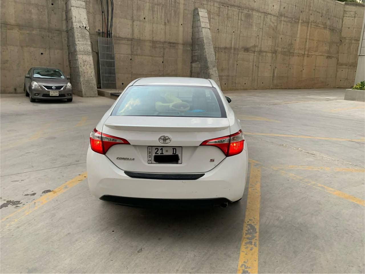 تۆیۆتا کرۆلا ، ئەمریکی ، سپی بەفری
مواسەفاتS
‎178,000 مایل ڕۆشتوە
زۆر پاک و جوان ماوەتەوە
مەکینە 1.8 
جلدە ، ناو ڕەشە ، تەحدید سورعە، گێر ئۆتۆماتیک و عادی، گێر سوکان ، دو سویچی لەگەڵایە،
تەبرید ، گێر و مەکینە بە شەرت ، سپێری لەگەڵایە 
کامێرایە، سەنەوی و هەزەی تازەیە،کارتی بەنزینی لەگەڵایە، هیچ مەسرەفی تیا نیە،

‏2T1BURHE1GC494094
رەقەم شانسی دانراوە
پێنج پارچەی هەیە بێ ناوگرتن 
سەقفی بۆیاخە
سعرەکەی 105 و مەجالیشی تیایە 
ڕەقەم تەلەفۆن 

***********

***********
موشتەری تەلەفۆن بکە لە خزمەتام ♥️.
