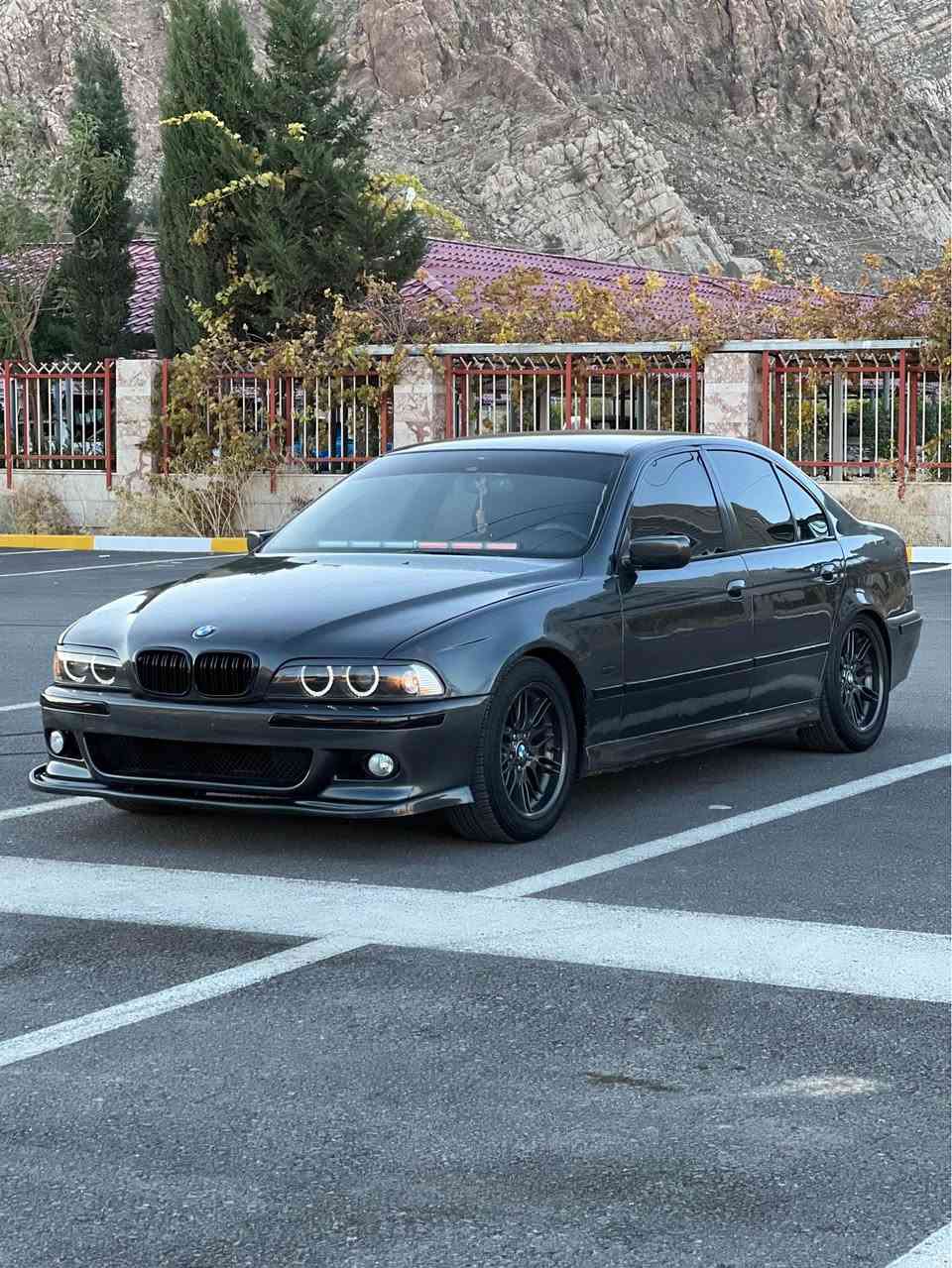 ماشاء الله له ماڵی هەموو لایەک
🦅BMW/1999/525Ai🦅
ئارم پلاستیک هەولێر بەشەرت 
شتی جوان و راقی دانسقە لۆک لۆک 
دەحەمی پێشو دواوەی M لۆک 
تەبرید بەشەرت 🥶
گەرمی بەشەرت😰
کارەبای بەشەرت پێشو پشتی بەشەرت دەبلو دارو بەردی بەشەرت هەتا بڵیی نەرمو خؤشە /هەیکەلیکی هەتا بڵیی جوانو رێکی هەیە 
لایت ئاڵقەوکامل زینۆنو حەدەسە بەس حەدەسەی ٢١٥ هەزاری پێدراوە  /رەقەم ئسڵی/ گێرو مەکینە بەشەرتی ١٠٠ فیتەر  دەکەڵو بوخار بەشەرت/کارەبایی بەشەرت / 525Ai دەبڵ دیجیتاڵ زۆر بەقوەتە ماشااللە تؤماتیک ٣گێر گێڕی حادیو سپۆرت مەزبوت فەقازی لاقی مازبوت بەنزین زۆر کەم دەخوا /بئ دەحمو لێدران/کامل سێرفز کراوە/پلاک نۆزڵ مەسفی فیت پەمپ ڕۆنی گێڕو مەکینەی تازەیە ئیفرۆی مەزبوتە   کوشن جڵدو کارەبایە کوشنەکانی دراوی نییە شاشە ئایپادە
موسو براوە بە شەرت/ناوی لە دەرئ جوانترە
سەیارەکە پێویست بە وەسف ناکا 
دەحامی بۆ دەحامی بەشەرت لە رەسمەکان جوانتر نەبو هەقی رێگات حایدی من 
بۆ زانیاری زیاتر *********** فایبەر 
وەتسئەپ
شوێن .رانیە رانية, السليمانية
