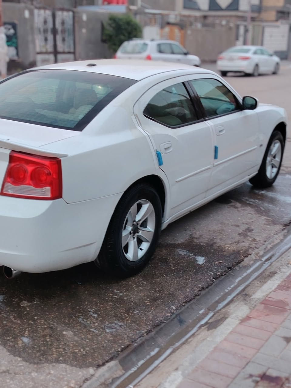 ٢٠١٠ رقم اربيل نكليزي جديد سياره راعيها عربي جاري وكاله مداور حاضر بيها حزام صبغ جماليه مكينه كير استوني شادهن حداديه مسوي تخم تاير مكان سماوه هاذه رقمي *********** سعر ١١٠ بيها مجال
