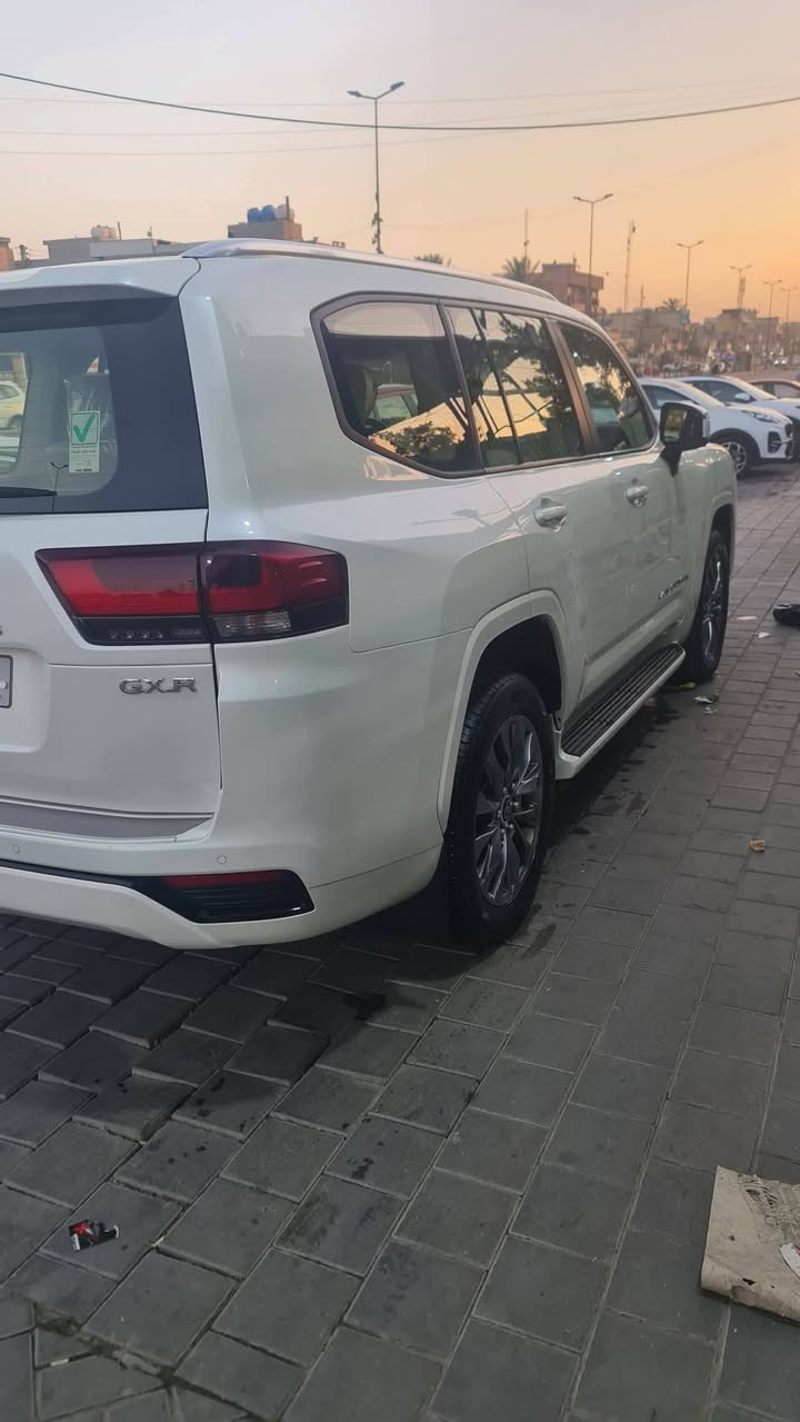 لاندكروز SAS 2024
Gxr . SAS  تنفس طبيعي 
ماشيه ١٨  الف
مكفولة كفالة عامة .👍
رقم اربيل السنوية بإسمي .
ثلاث شاشات  
شاحن وايرليس
كراسي امامية تبريد كهرباء
صندوك شفط .
اربع ابواب بصمة .
بصمات عدد ٢ . 
مكان سيارة بغداد . 
*********** 
واتساب او اتصال
