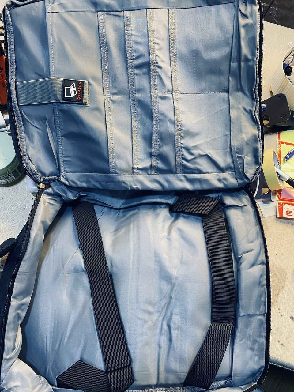 جنطه. بالليبل  بهذا الشكل مساحة تخزين كبيره وهواي جيوب بيهه للابتوب ﮼،ايباد تخزين ملابس اول تم 15


**إذا كنت صاحب هذا الإعلان وتريد حذفه لأي سبب، رجاءا أرسل رسالة إلى الدعم الفني**