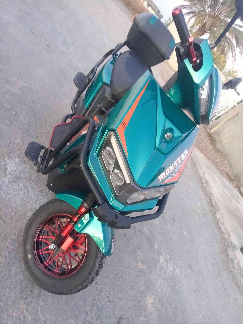 السلام عليكم دراجه شحن سكنس للبيع 2025 مستعمله اقل الشهر بعدهة بحاله جيده نضافه 95 ٪بطاريات 6المصطرة ملفهة 3500 السعر بمليون وبيهة مجال المكان ابو غريب داخل حميد شعبان واي استفسار اتصل *********** او ***********
