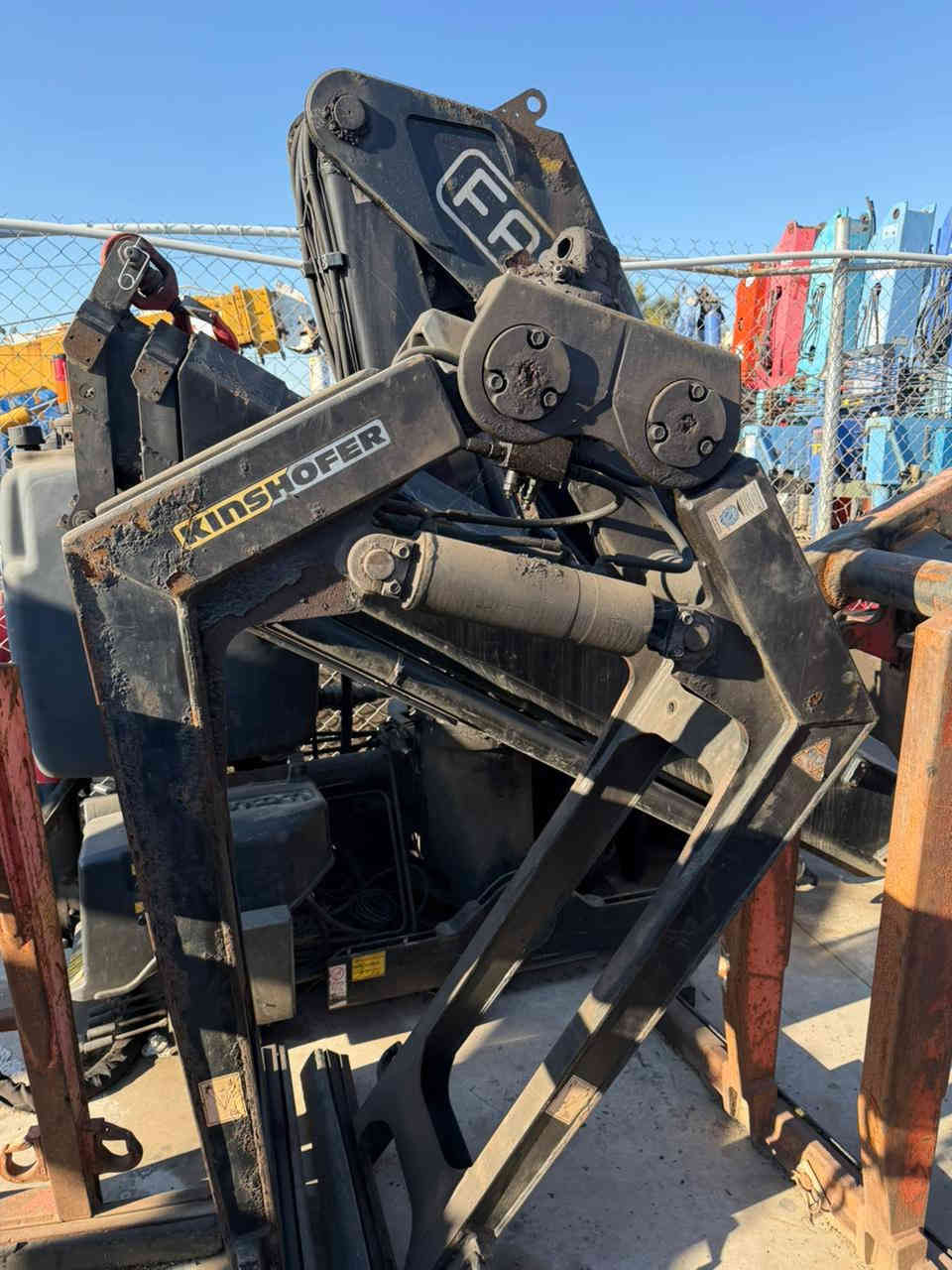 للبيع كماشة الماني ما مشتغل بل العراق اتصال ***********
