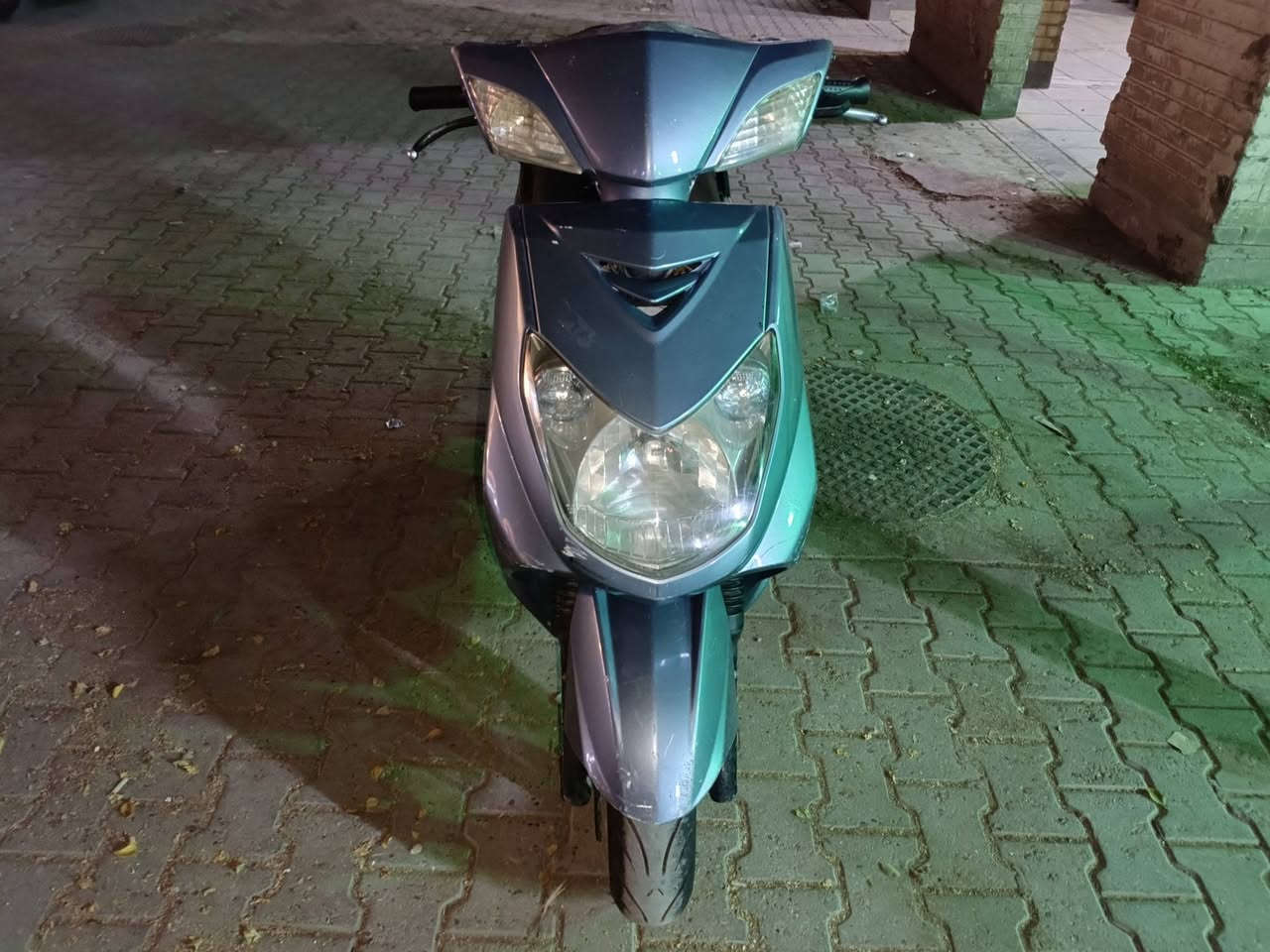 السلام عليكم سكنس فحل دراجه نظيفه محرك بلادي كفرات بلادي كهربائيات كلهه شغاله لايت زنون اشاير دبل اشاره هورن تشتغل سلف هندر بكل وقت محرك ناهم لاتبخير ولا نظوح شلعه ومعدل خير من الله السعر 600 مكاني باب المعظم قرب جسر باب المعظم ***********
