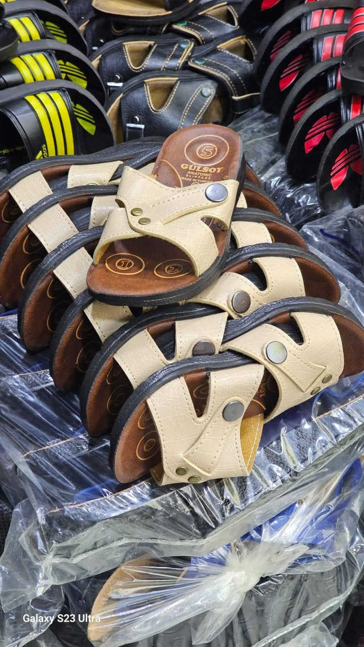 ✨شروه احذيه نوع اول شحاطه 6000قطعة
✨3000 زوج نسائي 36الل40 
✨1300 زوج رجالي 40الل45 
✨1700 زوج ولادي بناتي 30الل35
✨السعرررررر 80 سنت📦🔥
🌟للحجز والاستفسار على الوتس👇
905377654036+


**إذا كنت صاحب هذا الإعلان وتريد حذفه لأي سبب، رجاءا أرسل رسالة إلى الدعم الفني**