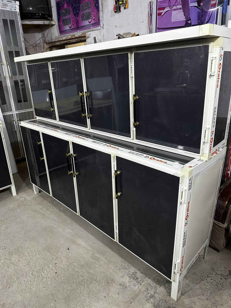 كاونتر مترين مع سنك متر مرمر جديد ب٣١٠ يوجد توصيل ***********
