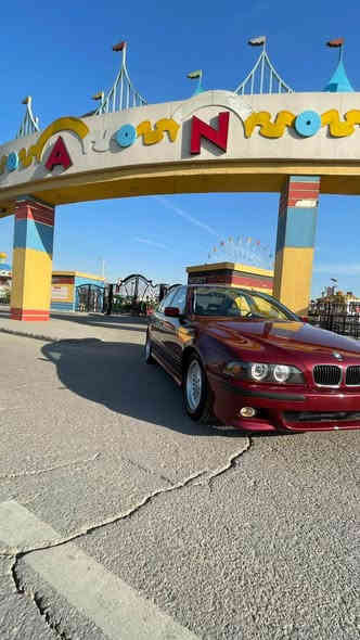 السلام عليكم
بي ام صقر للبيع
موديل 1996 
حجم 528اصل 
لون ماروني
السياره جاهزه من كل نواحي
مكينه شادها كصه جديده 
صدر امامي خلفي مبدل عربانه كله جديد
تبريد ثلج 
كهربائيات كلها شغاله ع وضع شركه
فول مواصفات 
سلايد جام
كشنات كهرباء ستيرن كهرباء تحكم كروز سرعه تبريد قطعتين كشات جلد ايرباك 
السياره مصبوغه عام جماليه صبغ فرن درجه اولى ع ايدي
غرفه مبدلها جديد غرفتها كلش نظيفه
رقم انبار بااسمنا تحويل مباشر
السعر 95وبي مجال 
للاستفسار *********** ابو زيد 
عنوان بغداد حي الجامعه القائم
