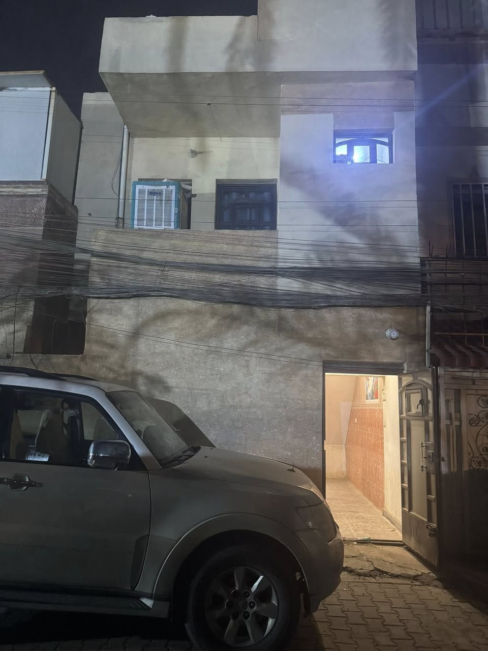 � بيت للبيع في الحي العربي – قرب ساحة اللقاء 🏡

✨ بيت جاهز للسكن فوراً وبوضع ممتاز، مناسب للعائلة أو للاستثمار.

📐 المساحة: ٣٠ متر
📏 الواجهة: ٥ متر
📏 النزال: ٦ متر

💰 السعر: مناسب جداً ومغري

📍 موقع حيوي وقريب من جميع الخدمات.

📲 للتواصل واتساب فقط:
***********
