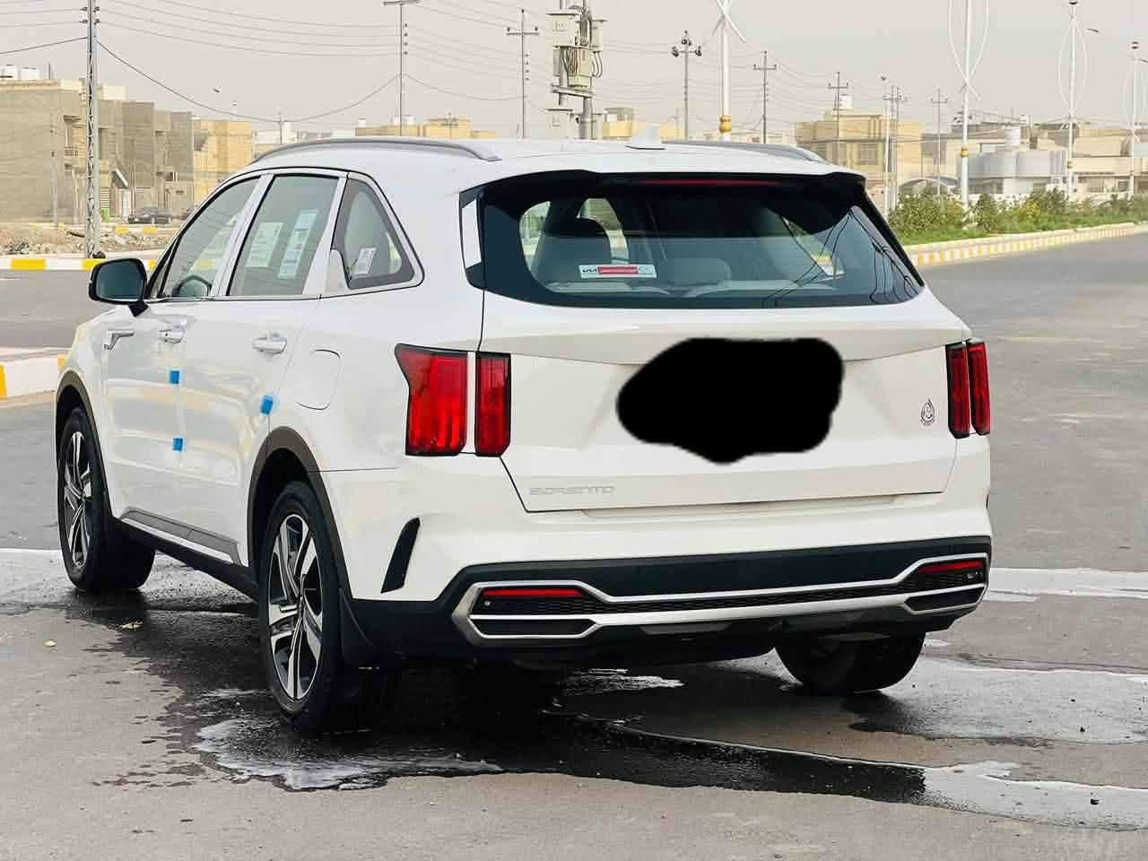 سورنتو 23 زيرو ماشيه 50الف فول خليجي 6 مكفاله من زلغ سعر 290بي مجال قليل ***********
