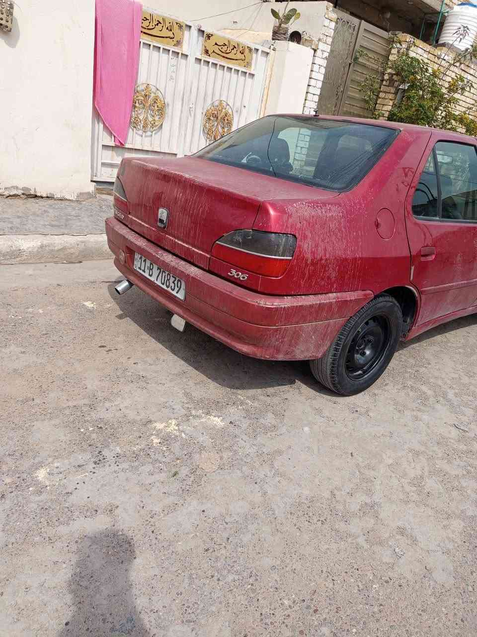 السلام عليكم للبيع 306 موديل 2003 تحويل ثاني يوم كير محرك تبريد مكفول الكشر نضيف شوفت عينك لاضربه ولاصبغ سعرها ب 40 وبيها مجال مكاني بغداد المحمودية ***********
