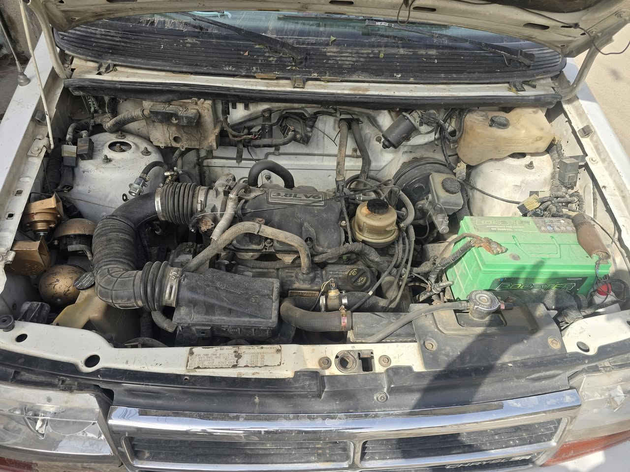 دوج ٩٢ مكينه ٣٨٠٠ حاويه سياره بلاديه بسمي *********** اعتذر من خاص بس اتصال   سعر ٥٥ قفل بدون سياره مال جناي
